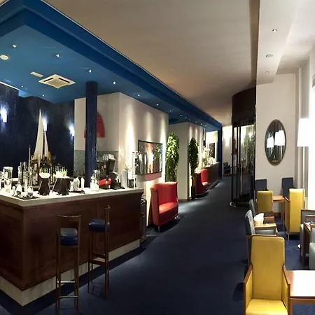 Palace 4* Vasto